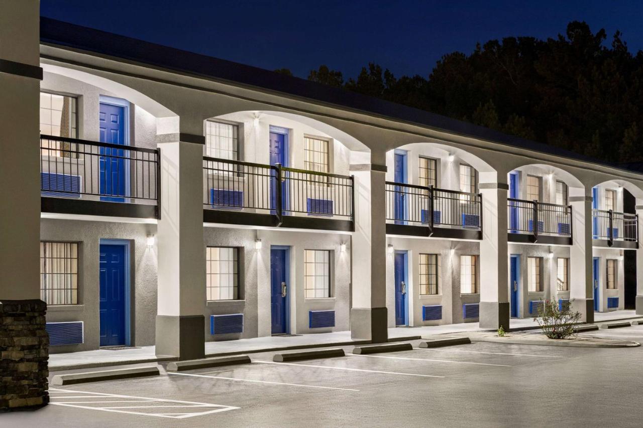 Days Inn By Wyndham Fulton Bagian luar foto